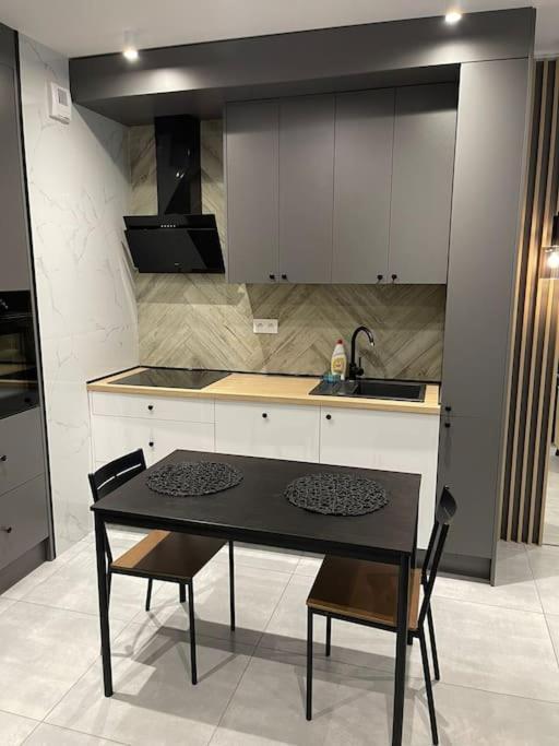 Forum Wola Fine Apartment Warsaw Luaran gambar